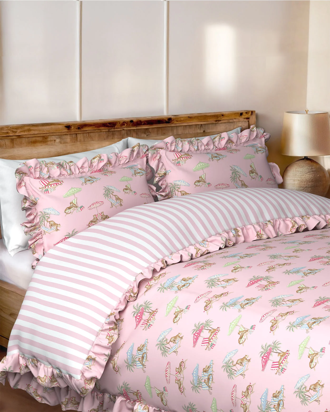 Cotton Lounging Leopards / Stripe Print Reversible Frill Bedding Set - Image 2