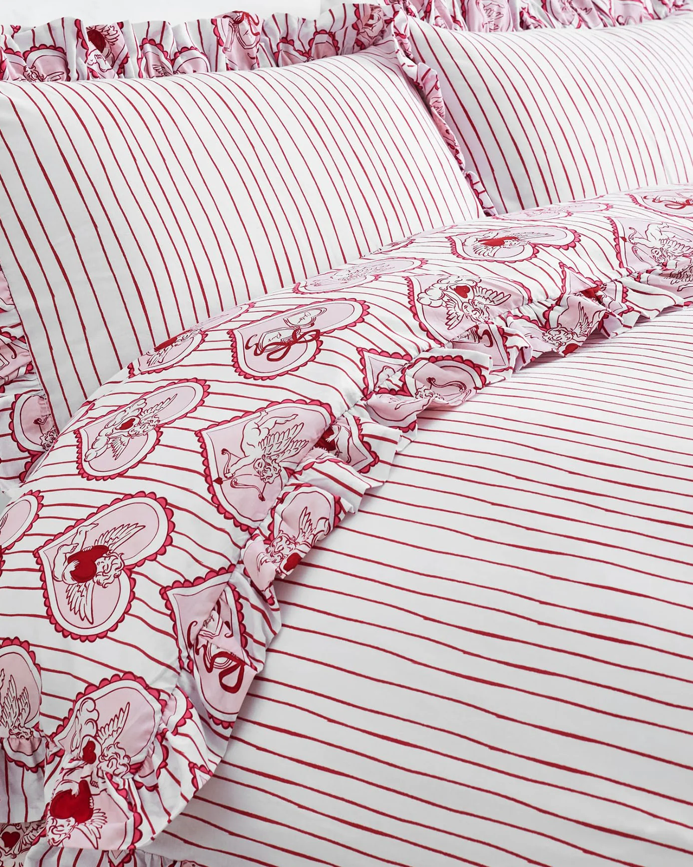 Cotton Cupid Heart / Stripe Print Reversible Frill Bedding Set - Image 3