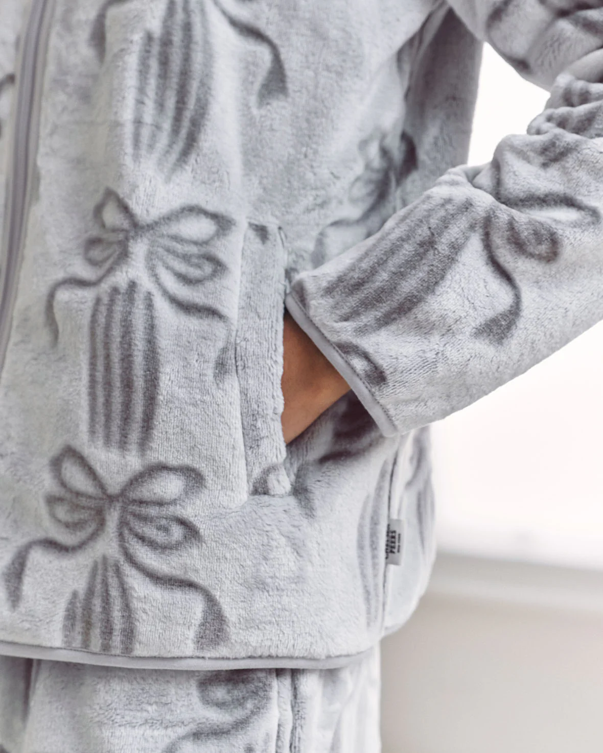 Fleece Burnout Ribbon Bow Jacket & Jogger Co-ord - Image 4