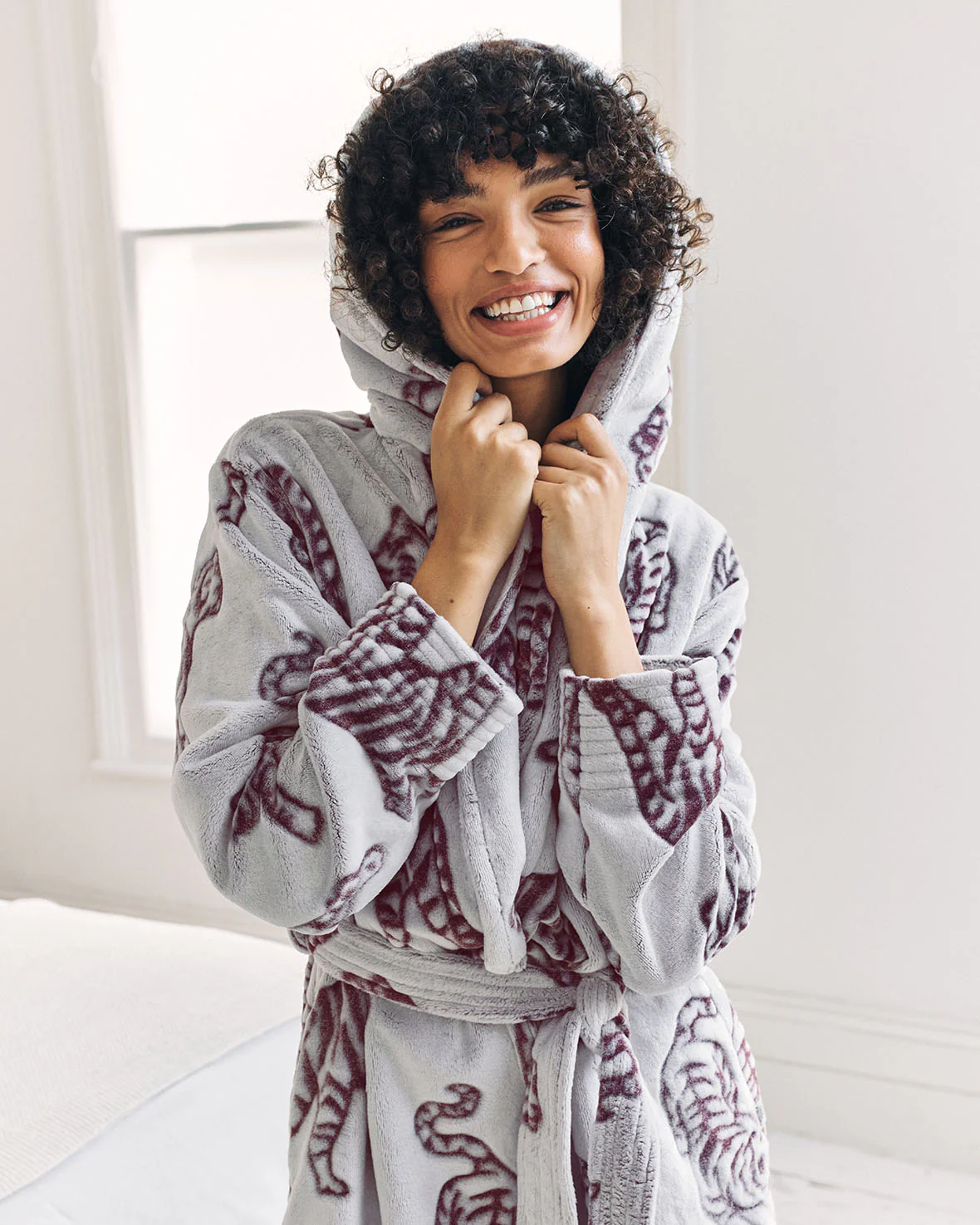 Fleece Burnout Tiger Dressing Gown - Image 5