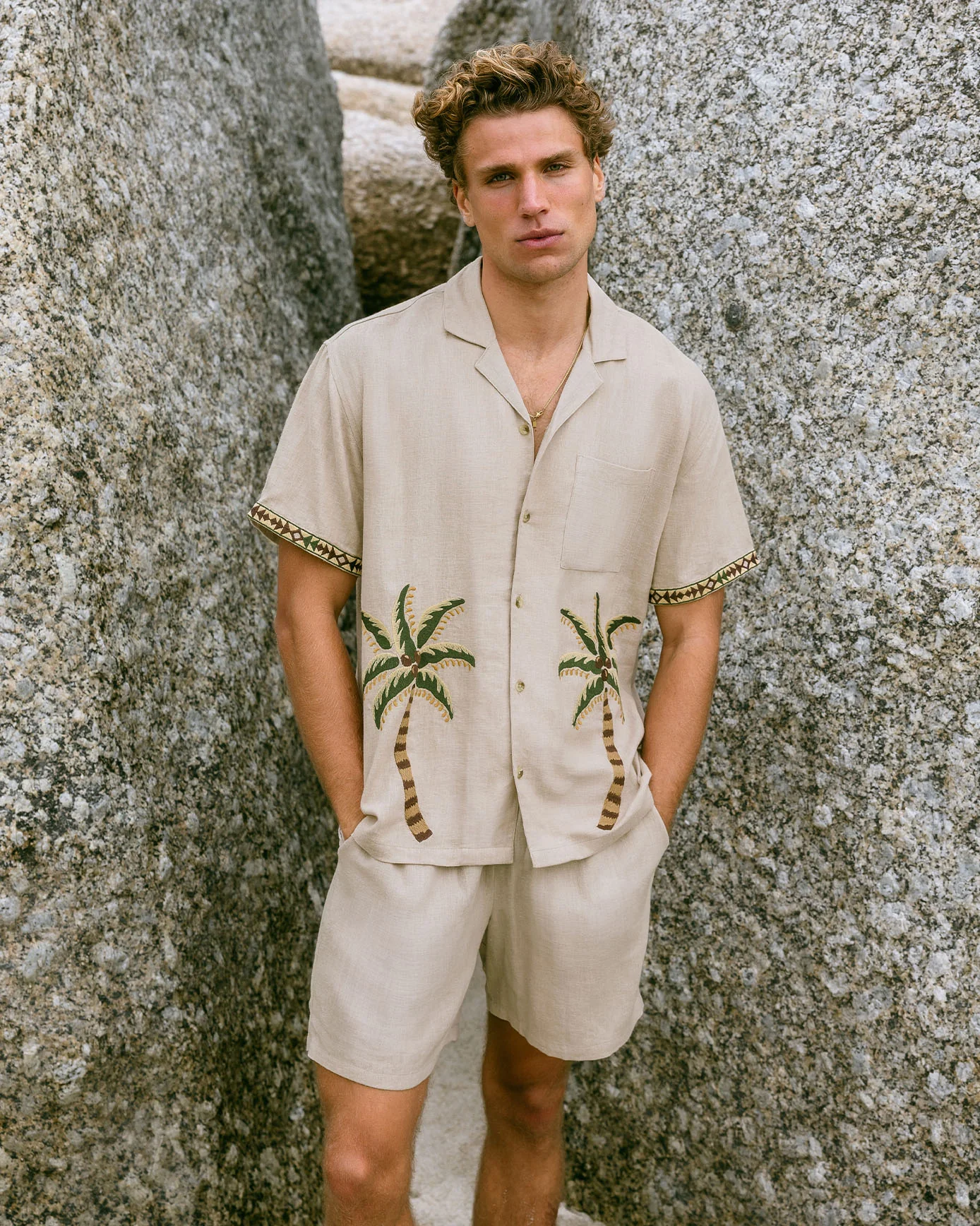 Linen-Blend Embroidered Palm Short Sleeve Shirt