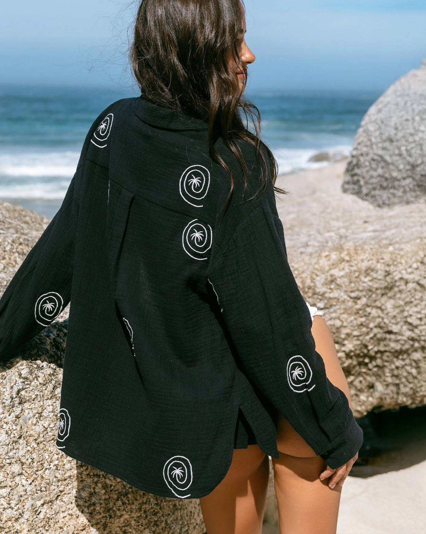 Organic Cotton Cheesecloth Embroidered Palm Loop Long Sleeve Shirt - Black - Image 3