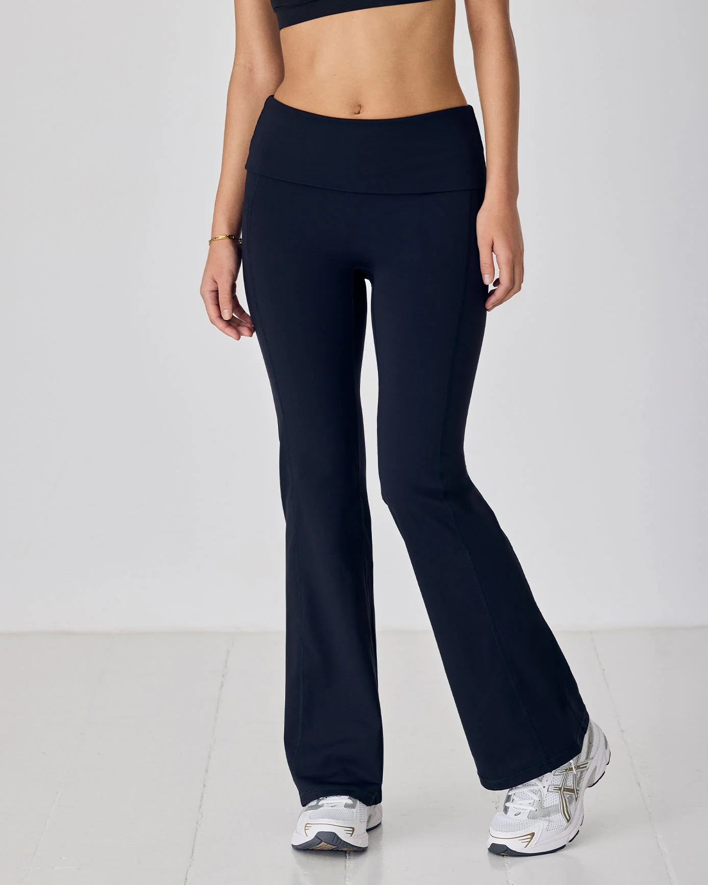 SoftSculpt Folded Waist Flared Leggings - Black - Image 5