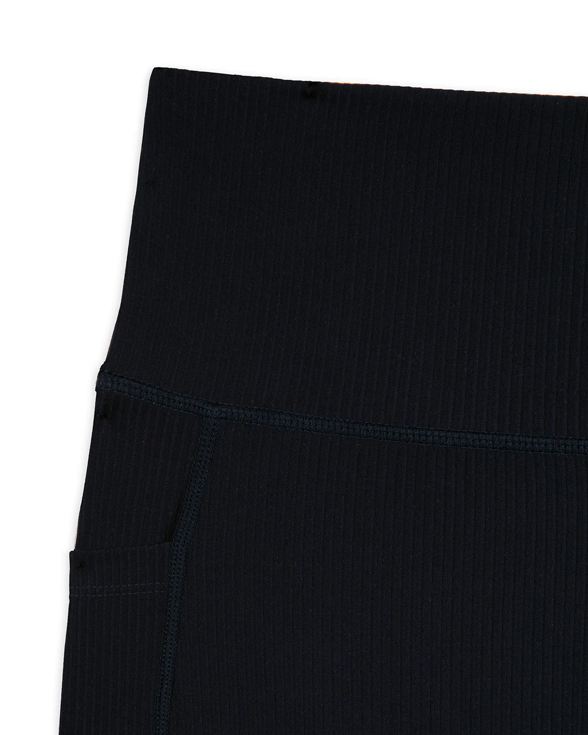 SoftSculpt Rib Cycling Shorts - Black - Image 5
