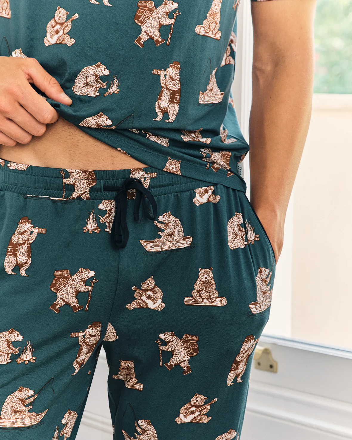 Wilderness Bear Print Long Pyjama Set - Image 5
